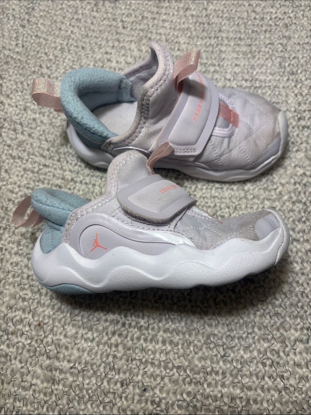 Jordan 23/7 EasyOn Toddler Shoes
Barely Grape Pastel - Size 7